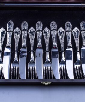 Серебряные столовые приборы 24 предмета 17 серебряный набор на 6 персон
