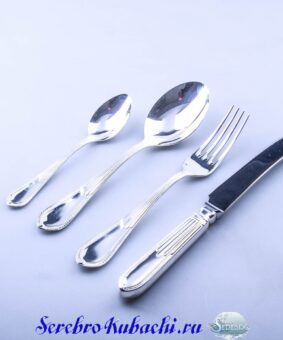 набор столовых приборов из серебра