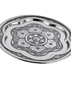 Серебряные подносы и тарелки