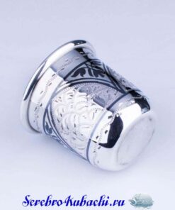 серебряная стопочка