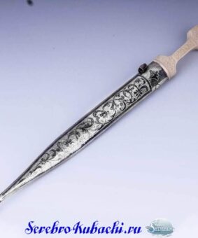 сувенирный серебряный кинжал