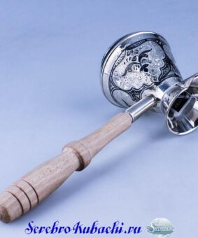 небольшая серебряная турка