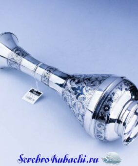 ваза из серебра