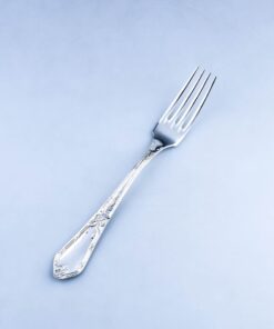 столовая серебряная вилка