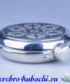 женская серебряная фляжка