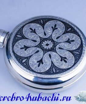 женская серебряная фляжка